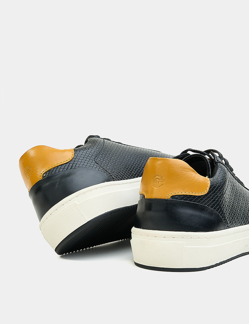 Ref: STEFANO NERO | Sneaker en cuero para hombre